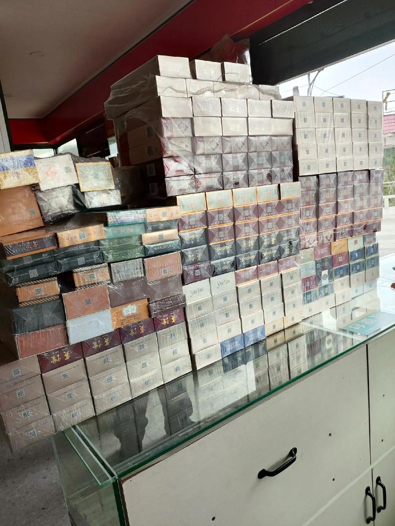 香烟批发和零售是烟草行业的重要组成部分以下是一些关于香烟批发和零售的基本信息